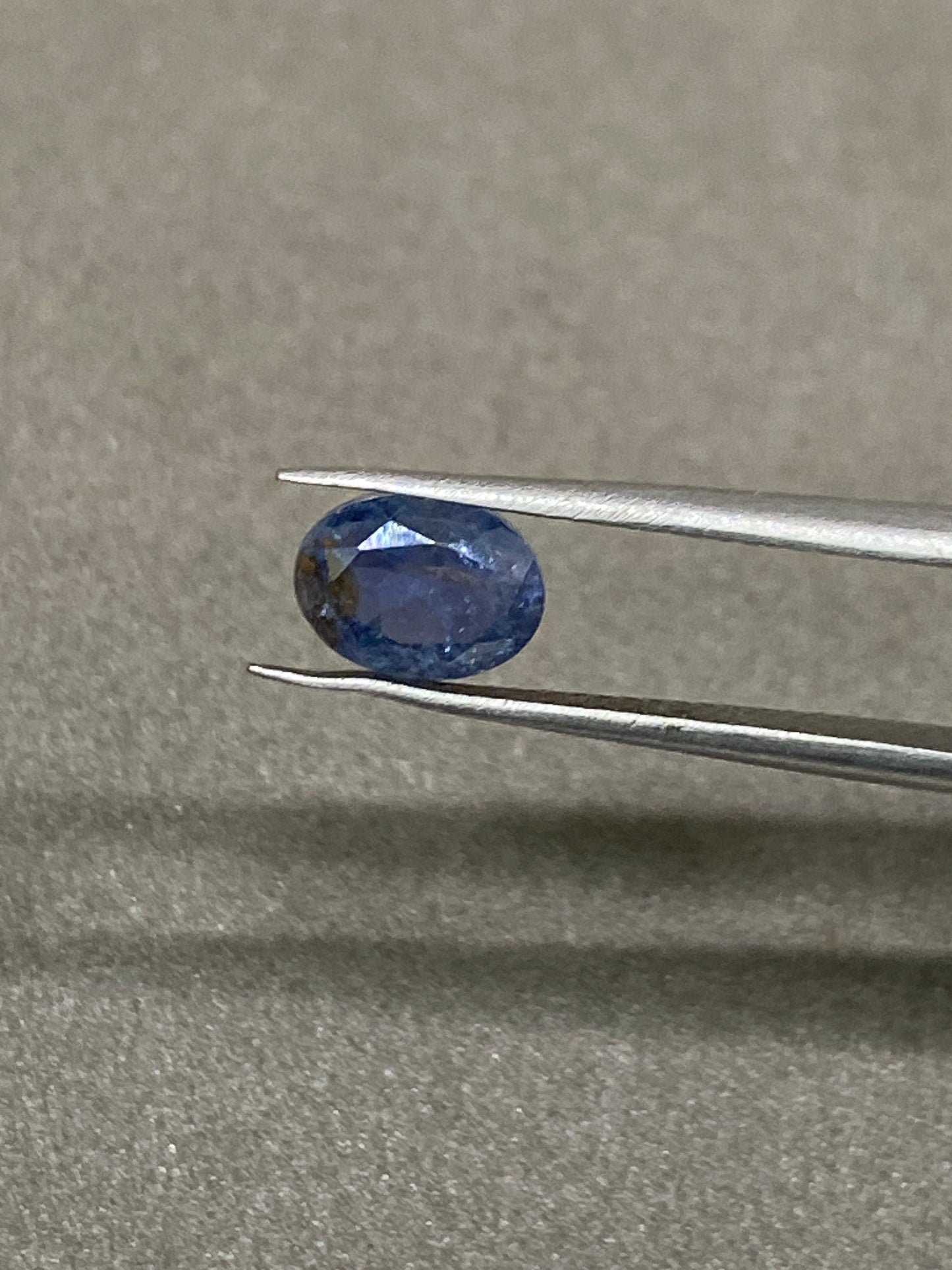 Rare blue sapphire oval aaa  natural unheated untreated weight 1.5 carats 7.7x5.7mm natural sapphire ring supply