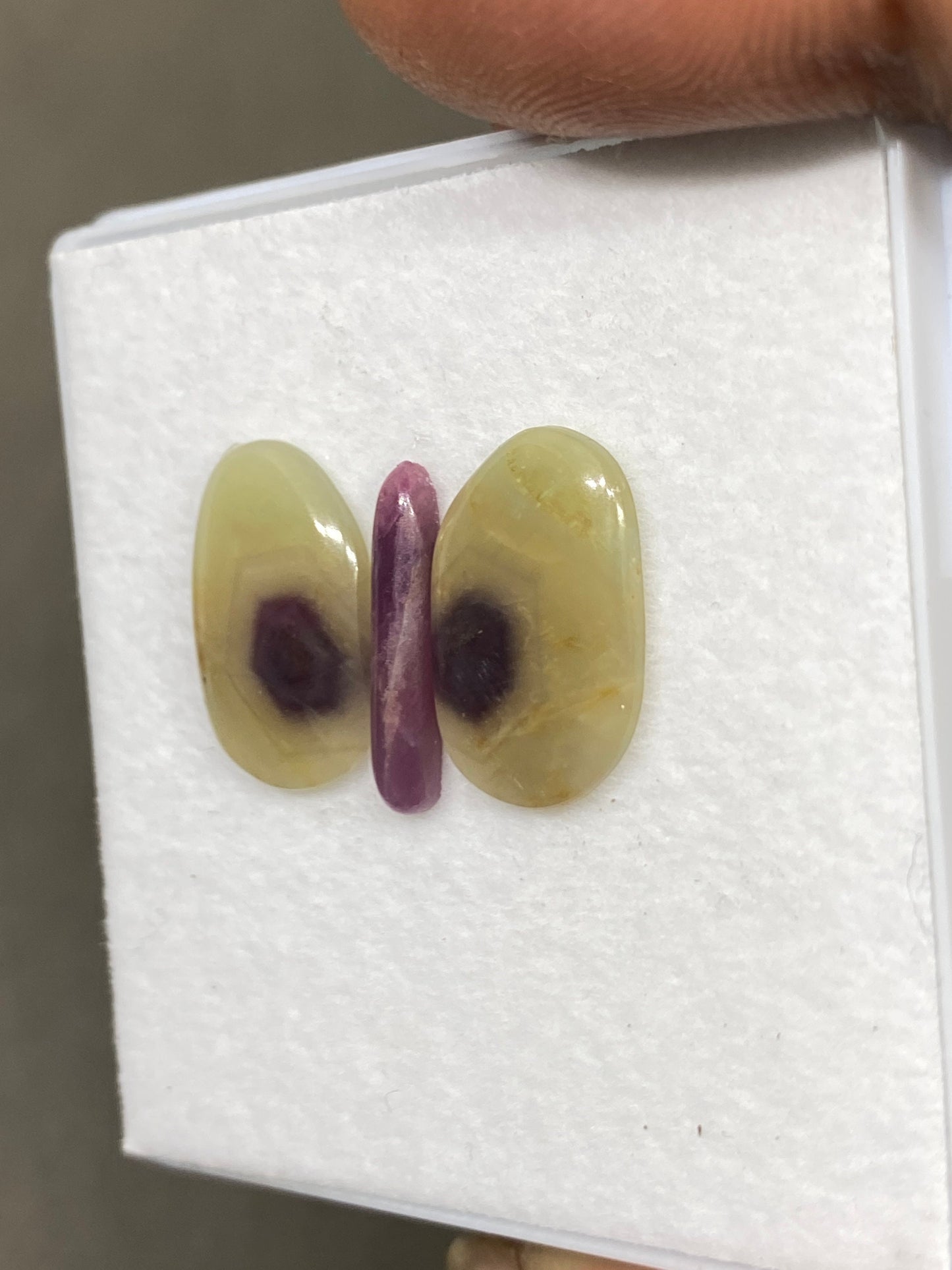 Extremely rare Watermelon sapphire butterfly hand carved earring set aaa wt 9.7 cts pcs 3 size 16x3-16x10mm watermelon sapphire butterfly