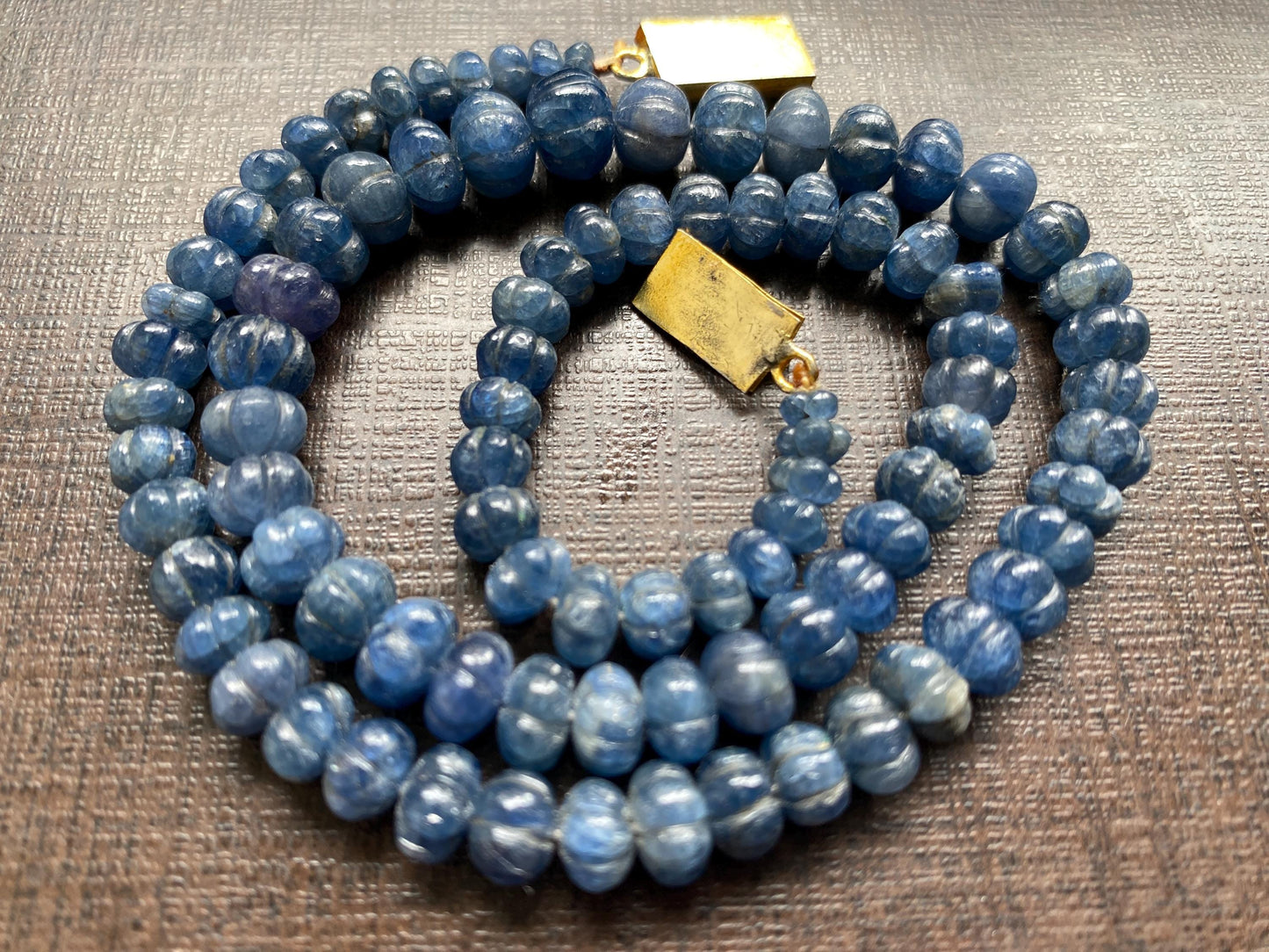 Blue sapphire melon carved beads 213  carats 17 inches length size 5.5mm-9mm sapphire carved beads Handcarved melon carving sapphire beads