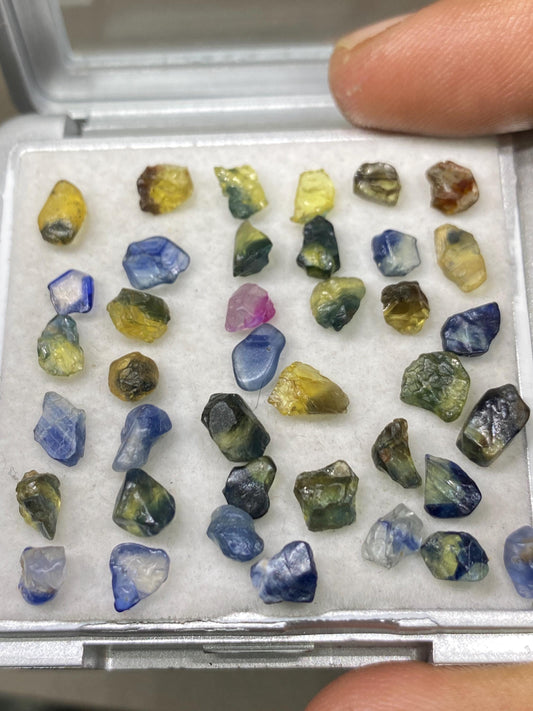 Dazzling rare Bicolor Nigerian sapphire rough colorful Bicolor yellow sapphire lot pcs 39 wt 22.50 bicolor sapphire size 4.8-6.9x4mm