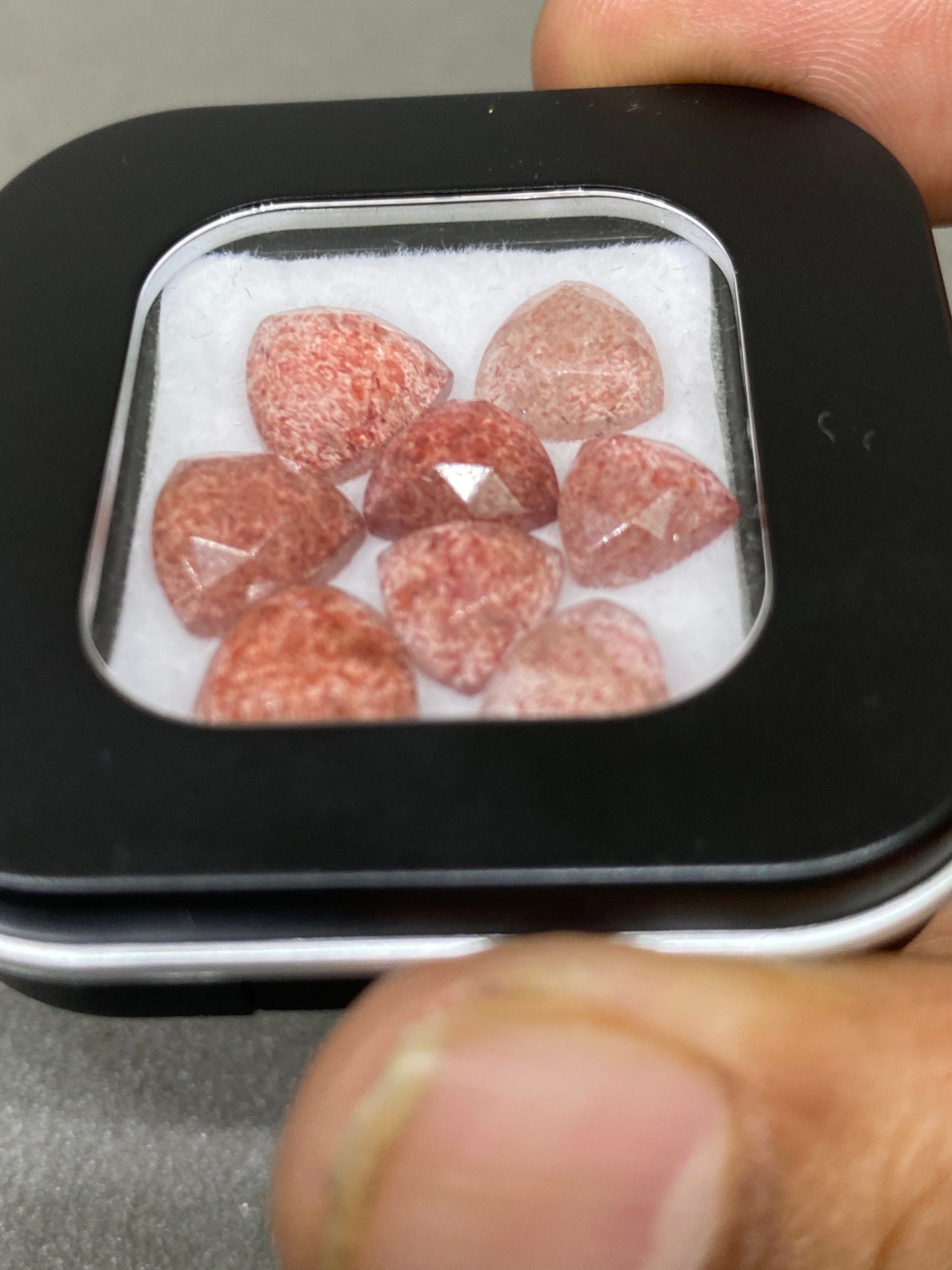 Mesmerising Strawberry quartz trillion rosecut cute lot pcs 8 weight 18.50 carats size 8-10x8mm approx pink color strawberry quartz rosecut