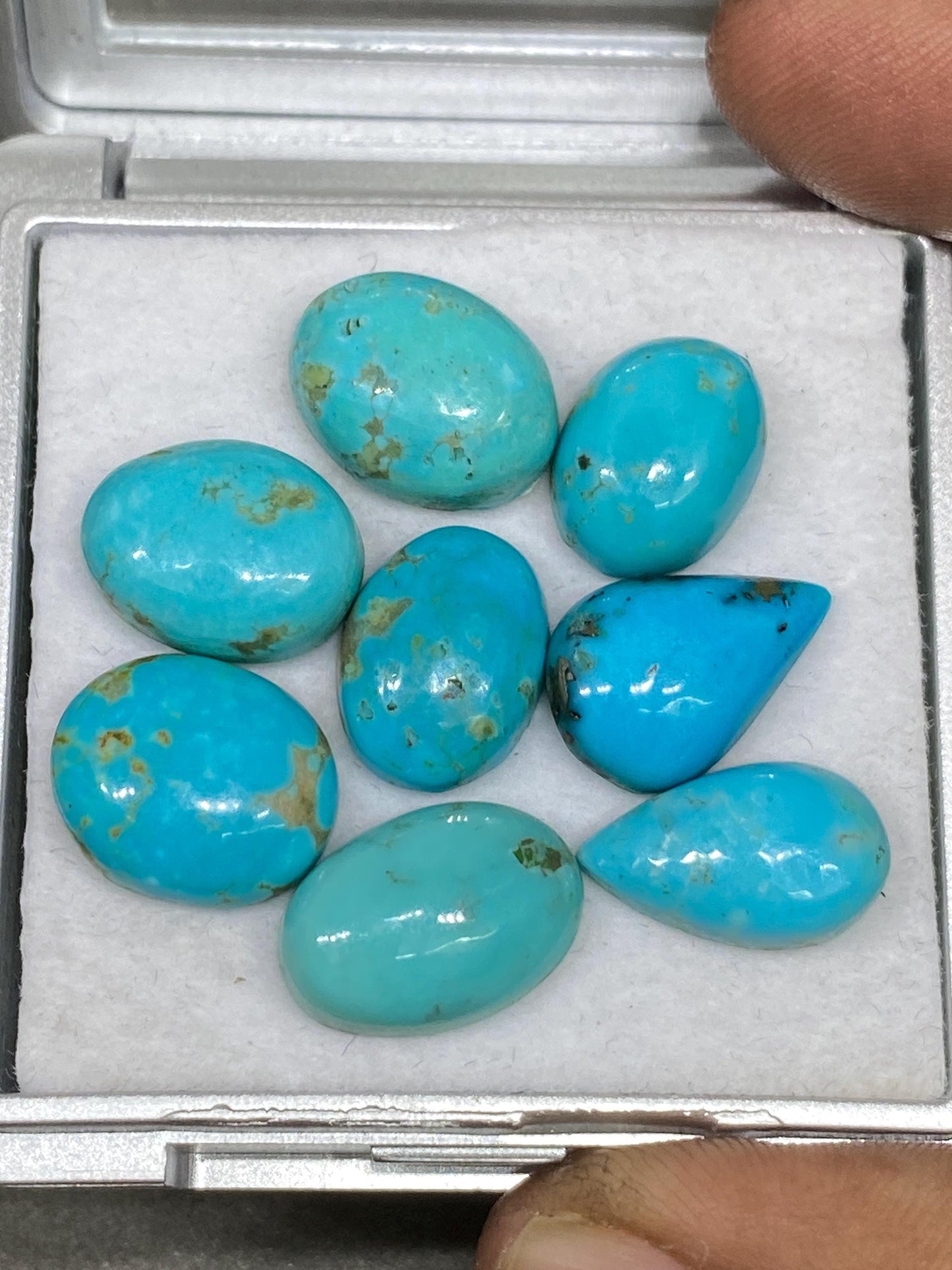 Stunning rare Arizona  mines Turquoise cabochons  natural smooth polished ovals pcs 8 wt 8.40 carats 13x10mm-15x10mm turquoise cabochons