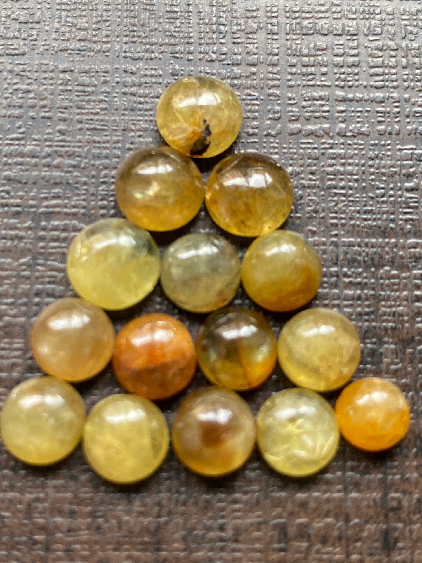 Stunning very rare Kenya mines yellow sapphire cabochons smooth Bicolor  wt 22 carats pcs 15 size 5.4x5-7.3x7mm sapphire round rosecut gems