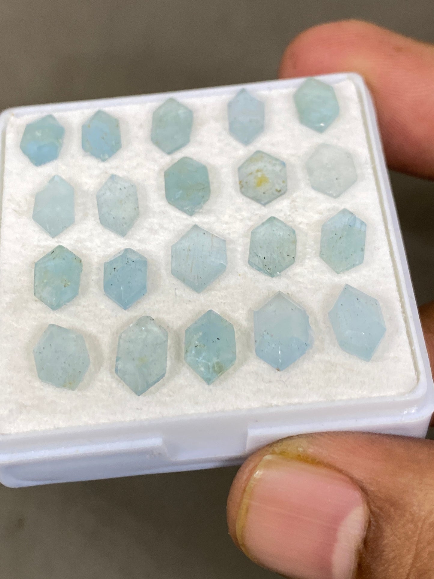 Stunning  natural aquamarine step cut hexagons  wt 19 carats size 8.2x5-10.3x8.5mm pcs 20 aquamarine stepcut flatback gems