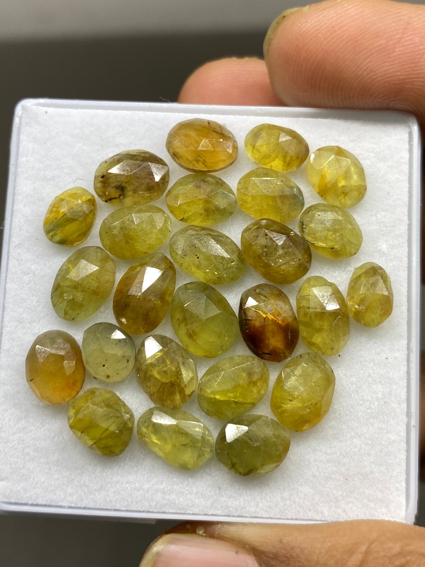 Stunning very rare Kenya mines yellow sapphire Bicolor rosecut wt 40 carats pcs 25 size 7x5-10x6mm sapphire rosecut gems