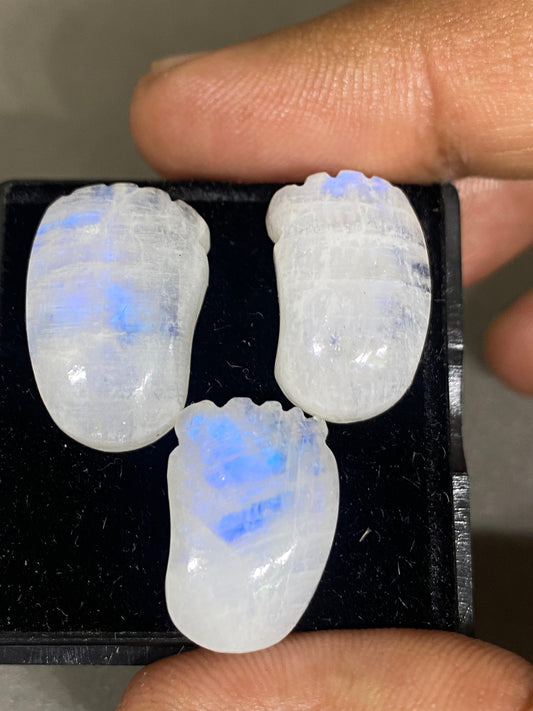 Stunning rare white moonstone baby foot carving  blue fire moonstone  carving pcs 3 wt 41 cts 18x12-25x13mm moonstone baby foot carving