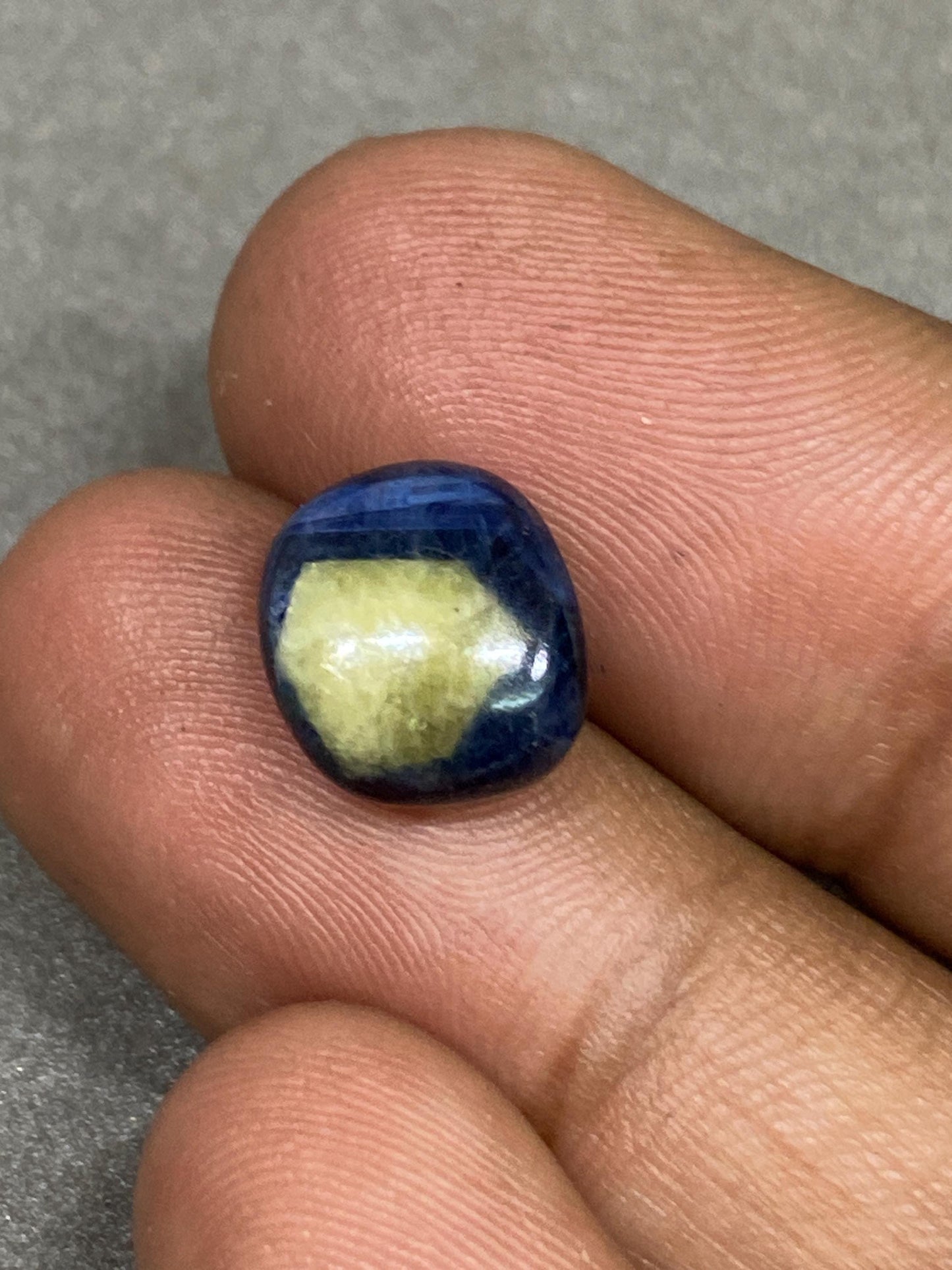 Gorgeous extremely rare Natural Bicolor blue yellow sapphire nugget smooth wt carats size  unheated sheen fancy blue sapphire