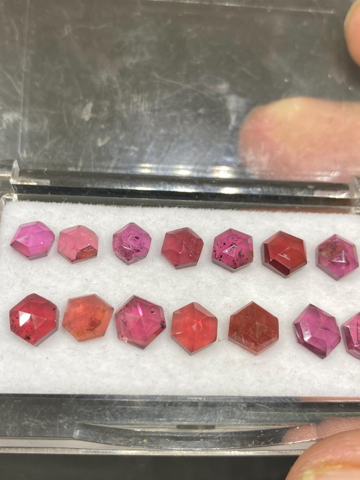 Gorgeous Rhodolite garnet hexagon step cuts Malaya aaa quality wt 19  cts pcs 14 size 5.8mm-6mm  Rhodolite garnet stepcut hexagons