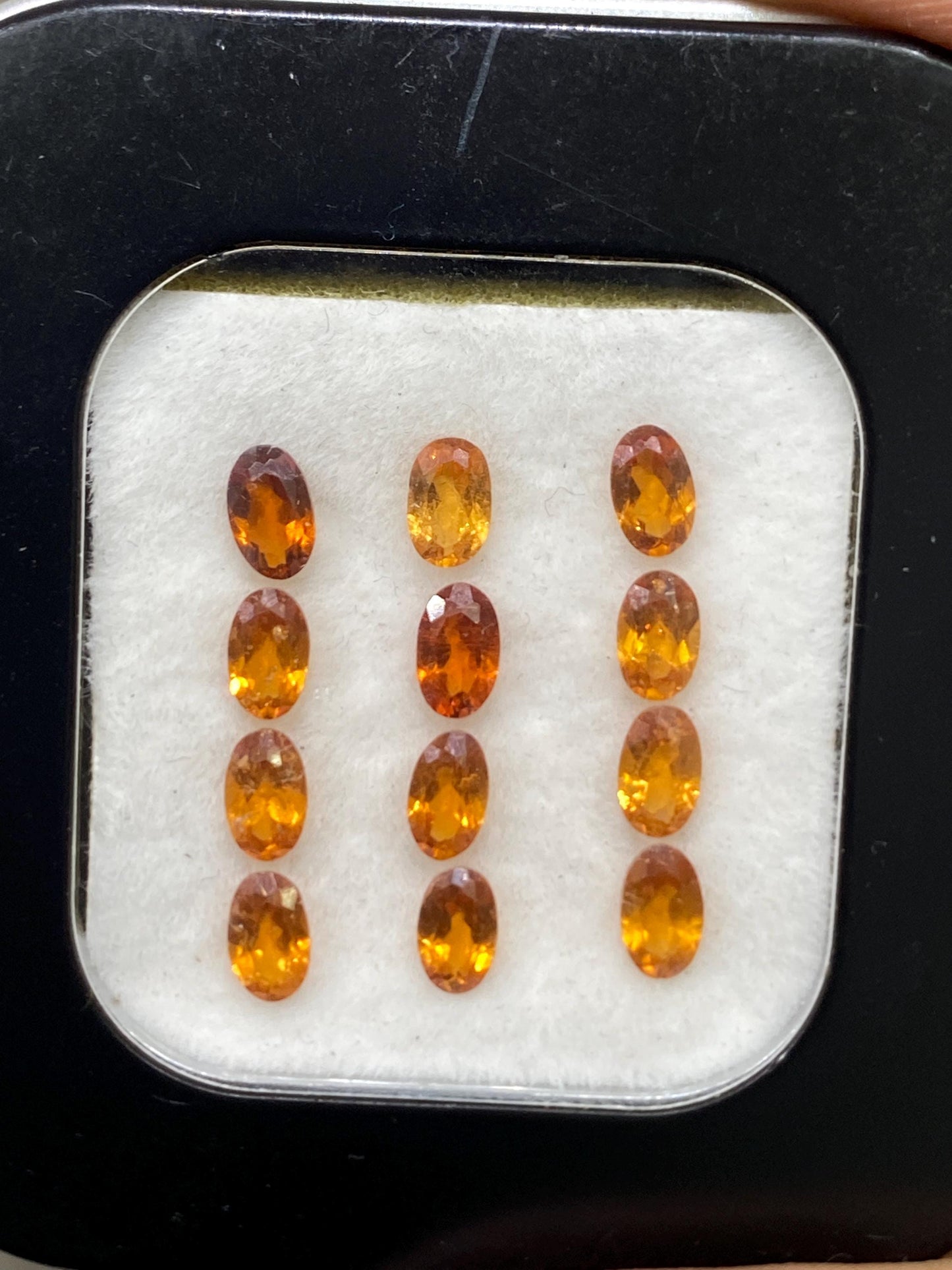 Fantastic orange Fanta garnet oval  cut weight carats pcs  12  size   spessartite faceted