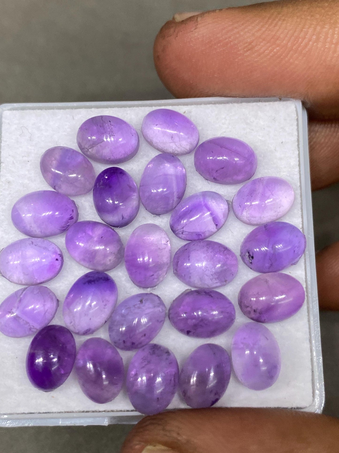 Amazing quality amethyst oval cabochon lighter than picture pcs 24 wholesale lot weight 31 carats size 8x6mm amethyst cabochons