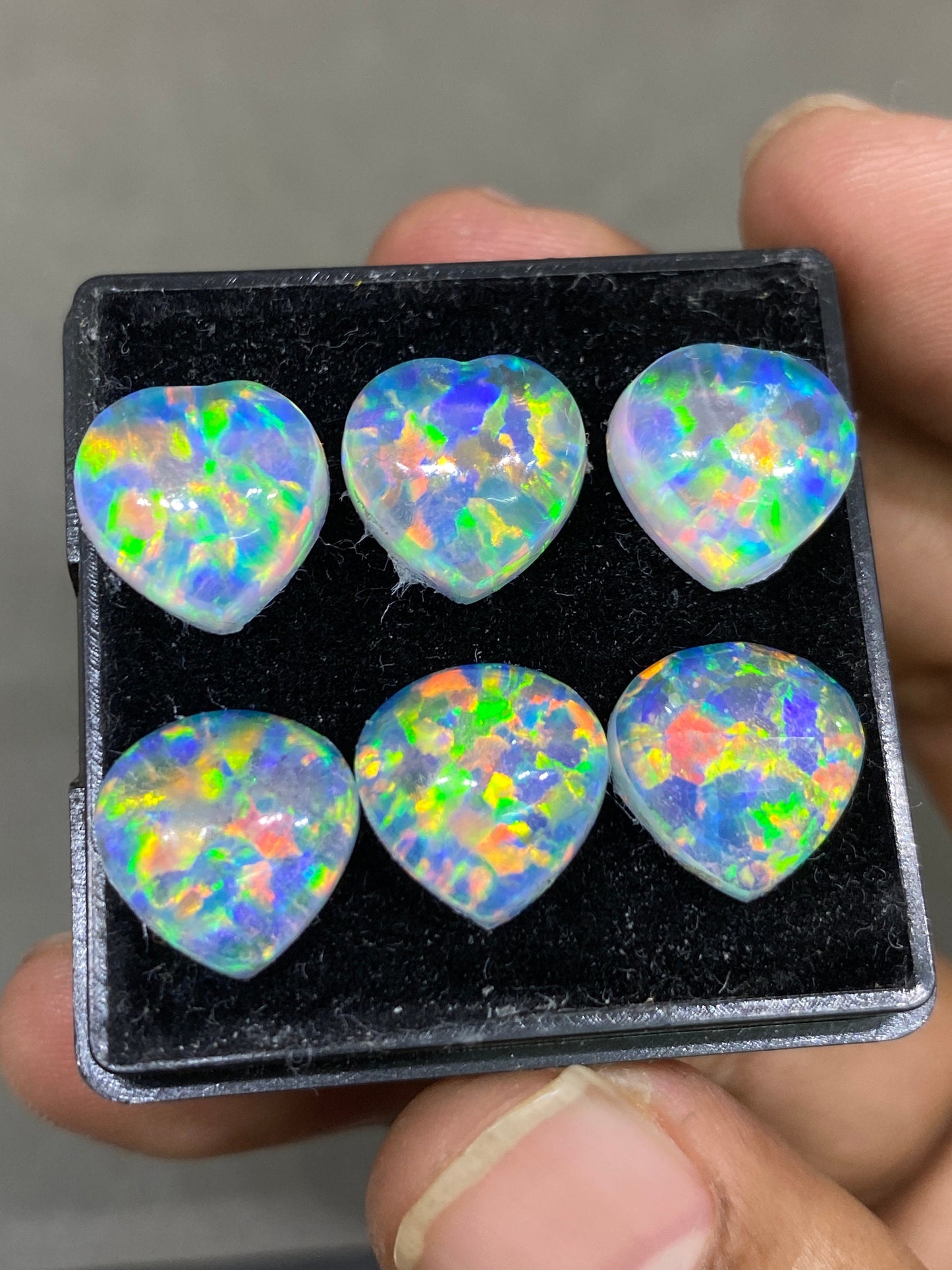 Stunning Multi fire aurora opal and crystal doublet heart  smooth and faceted cabs pcs 6 wt 19.5 carats  size 12mm ring pendant auroral opal