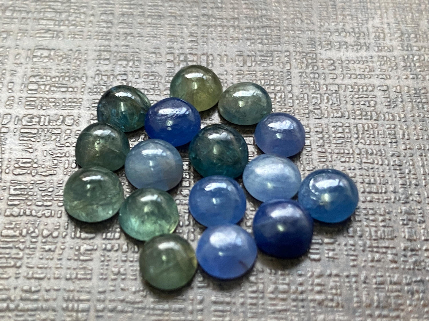 Delightful blue sapphire round cabochon pcs 16 weight 15.35 carats size 5mm unheated untreated natural parti blue sapphire round cabochon