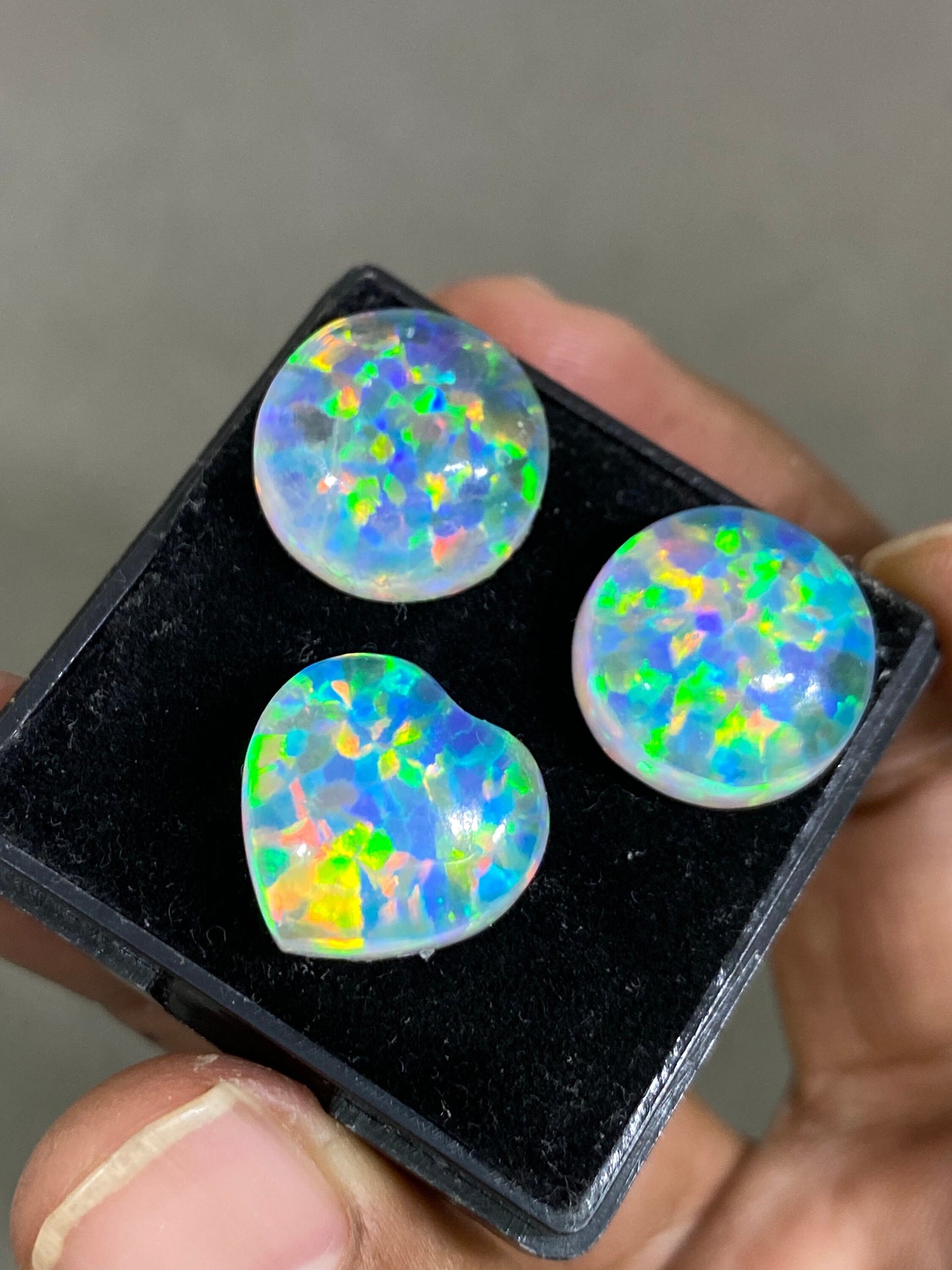 Amazing Multi fire aurora opal n crystal doublet round smooth cabochon heart Aurora opal pcs 3 wt carats size 16mm ring earring auroral opal