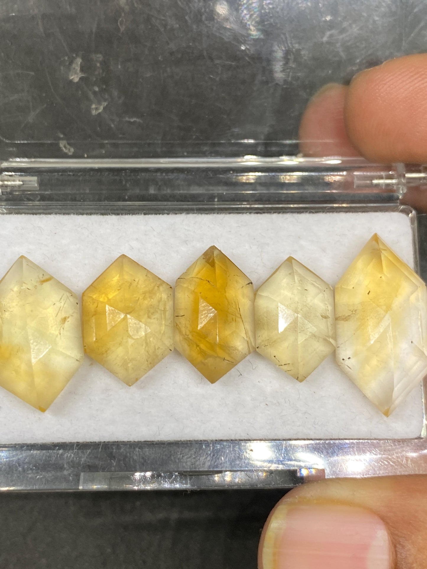 Attractive citrine hexagon shape step cut weight 39 carats pcs 5 size 16x10-23x11mm  citrine hexagon shape stepcut