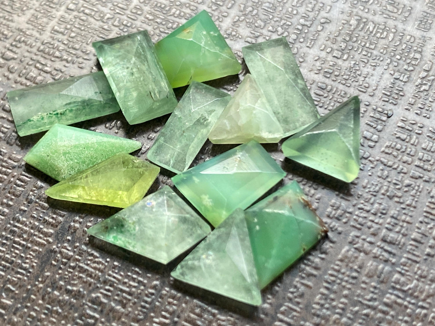 Vivacious chrysoprase  Geometric stepcut wholesale lot Pcs 13 weight 12.85 carats size 7x6mm-9x5mm chrysoprase stepcut